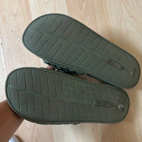 Roxy Slippy Puff - Womens Sandal - Picture 5 of 5